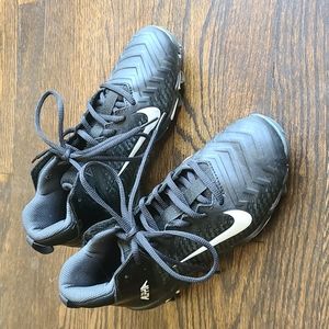 Nike Boys football cleats size 4.5Y